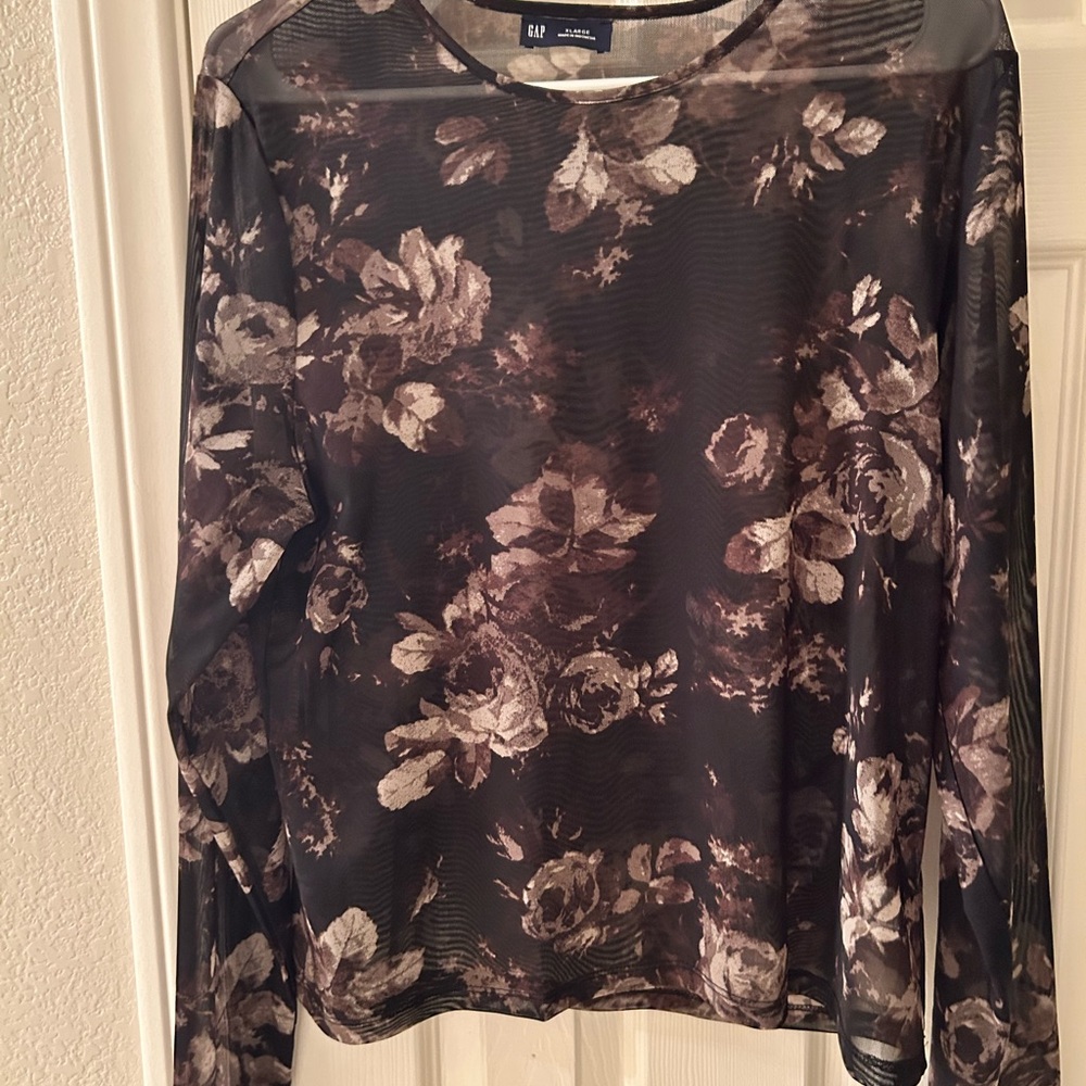 GAP Women's Sheer Floral Blouse - Black and gray